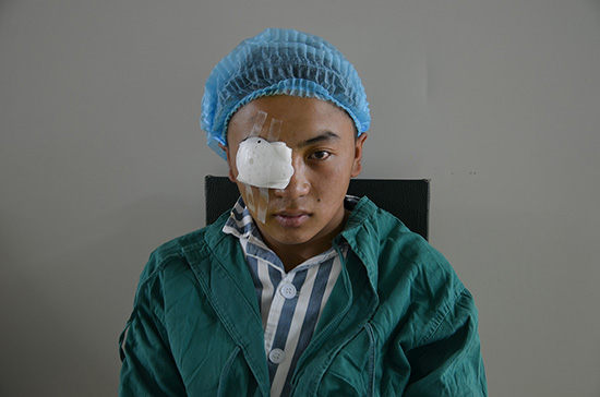 8名西藏眼病儿童完成返藏